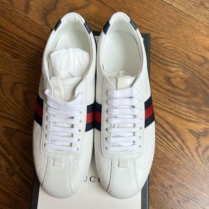 NWT Size 6 (36.5) Gucci White Sneakers